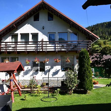 Hotel Casa Stefanut Moeciu De Sus Exterior foto